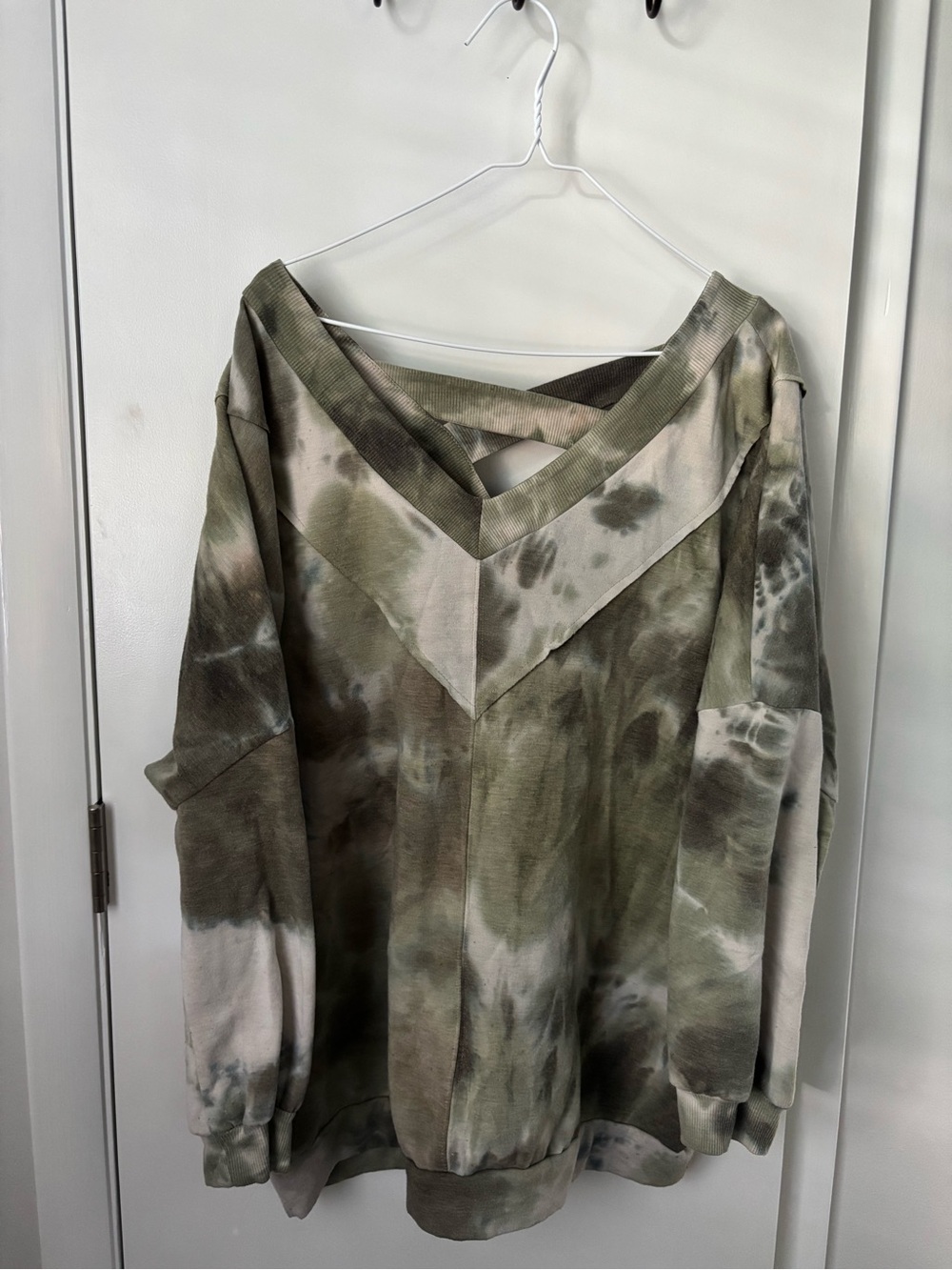 The Sweatshirt Project Olive Green Oversized Tie-Dye V-Neck Pullover Top
